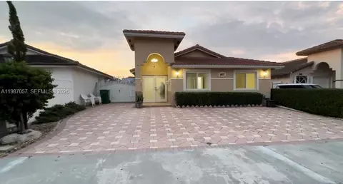 8807 NW 109th Ter, Hialeah Gardens, FL 33018