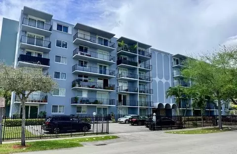 1470 NE 125th Ter #802, North Miami, FL 33161