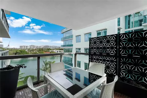9261 E Bay Harbor Dr #607, Bay Harbor Islands, FL 33154