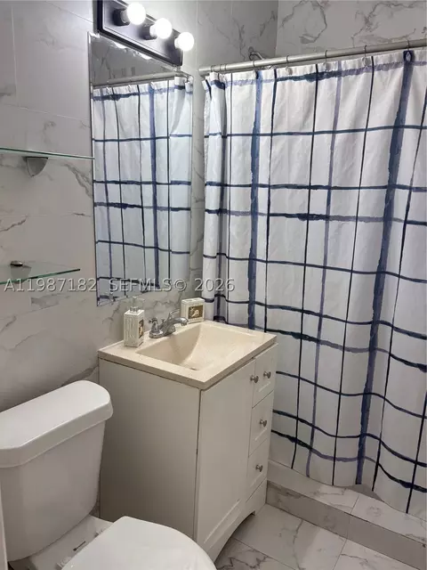 Bath - 2 NE 45th St, Miami, FL 33137 photo 5 of 5