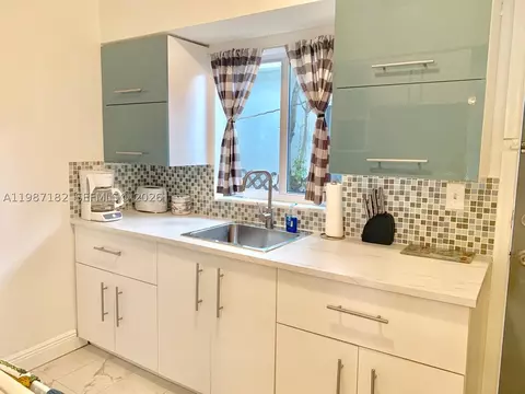 Kitchen - 2 NE 45th St, Miami, FL 33137 photo 3 of 6