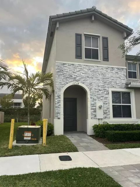 1718 SE 26th Ter, Homestead, FL 33035