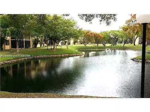 3253 Foxcroft Rd #G107, Miramar, FL 33025