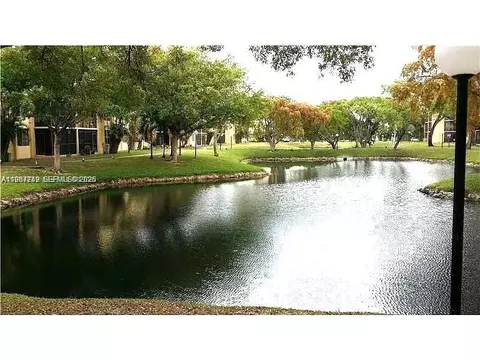 3253 Foxcroft Rd #G107, Miramar, FL 33025