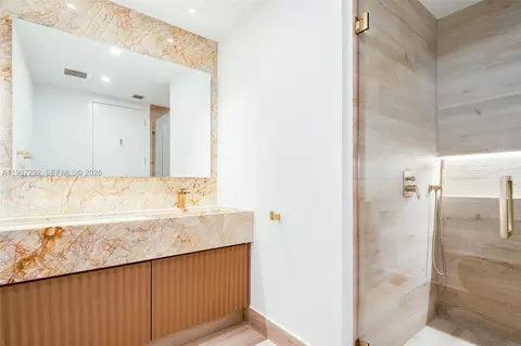 Bath - 13306 SW 58th Ct, Pinecrest, FL 33156 photo 3 of 8