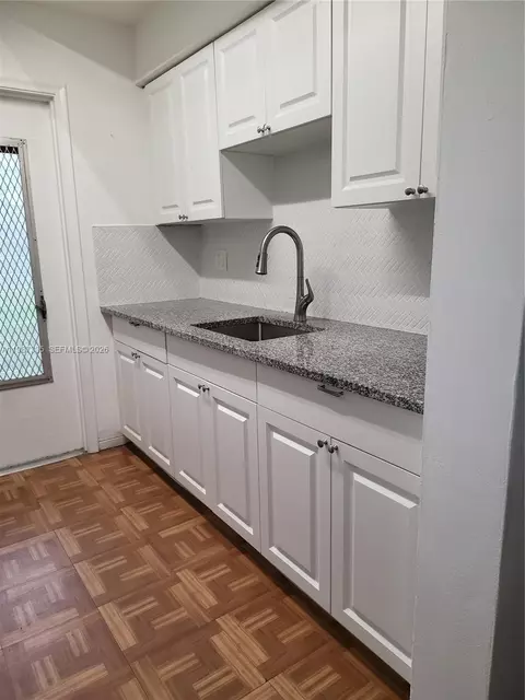 Undisclosed, Hollywood, FL 33020