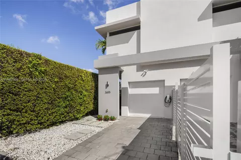 3655 SW 25th St #3655, Miami, FL 33133