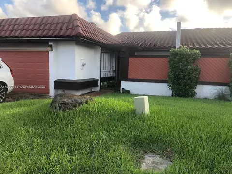 534 NE 195th St, Miami, FL 33179