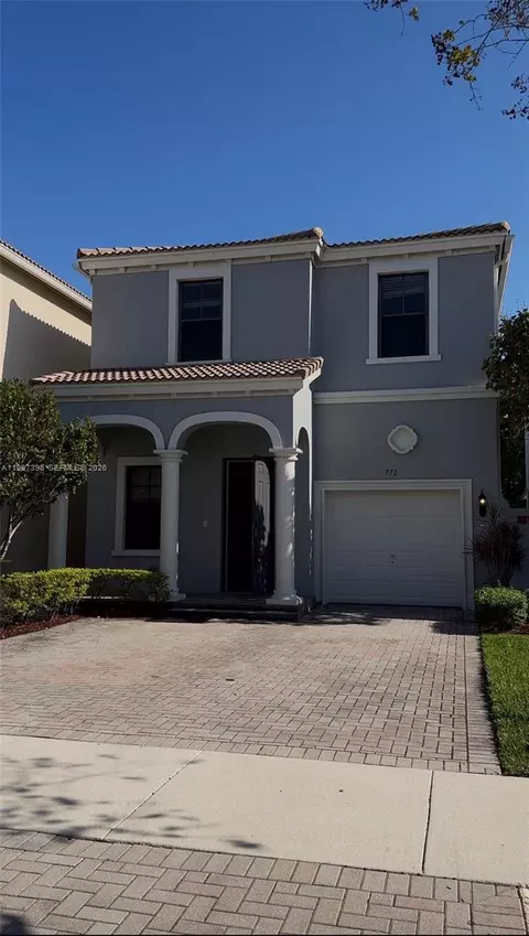 772 NE 191st Ter, Miami, FL 33179