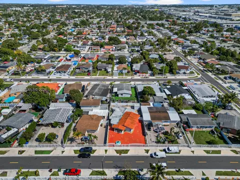 View/Area - 871 SE 5th Pl, Hialeah, FL 33010 photo 9 of 9