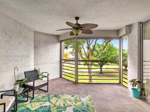 1811 Sabal Palm Dr #307, Davie, FL 33324