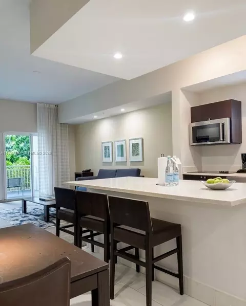 5300 NW 87th Ave #1109, Doral, FL 33178