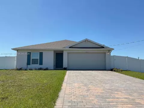 9013 Meadow Cir, Labelle, FL 33935