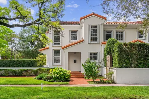 1900 Pizarro St, Coral Gables, FL 33134