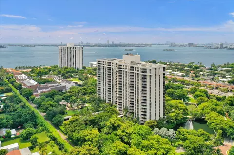 1000 Quayside Ter #1101, Miami, FL 33138