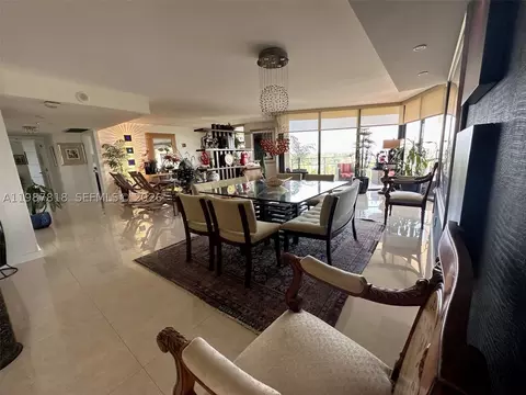 1000 Quayside Ter #1101, Miami, FL 33138