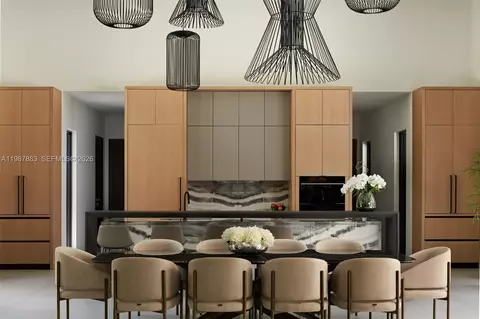 Dining - 6371 SW 107th St, Pinecrest, FL 33156 photo 2 of 4