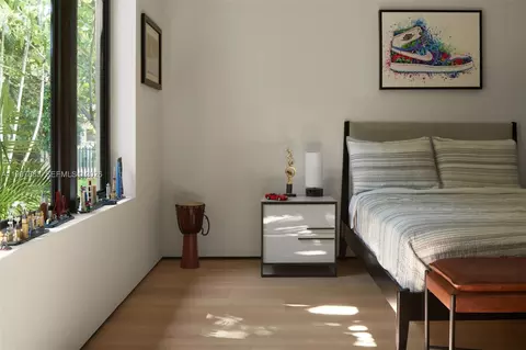 Bedroom - 6371 SW 107th St, Pinecrest, FL 33156 photo 3 of 7