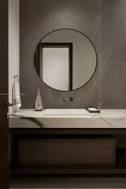 Bath - 6371 SW 107th St, Pinecrest, FL 33156 photo 4 of 8