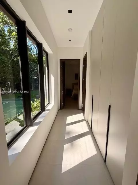 Entry Way - 6371 SW 107th St, Pinecrest, FL 33156 photo 5 of 5