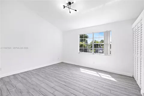 2917 NW Belmont Ln #2917, Hollywood, FL 33026