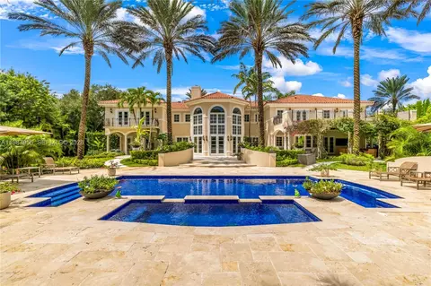 5250 Snapper Creek Rd, Coral Gables, FL 33156