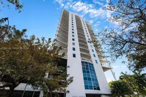 10 SW South River Dr #609, Miami, FL 33130