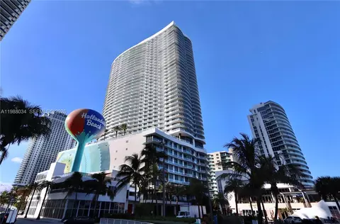 4111 S Ocean Dr #UPH8, Hollywood, FL 33019