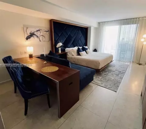 50 Biscayne Blvd #607, Miami, FL 33132