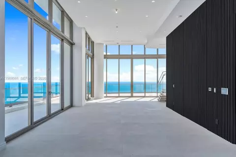 17901 Collins Ave #PH-01, Sunny Isles Beach, FL 33160