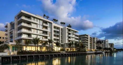 9540 W Bay Harbor Dr #301, Bay Harbor Islands, FL 33154