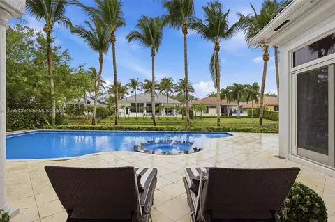 611 Sweet Bay Ave, Plantation, FL 33324