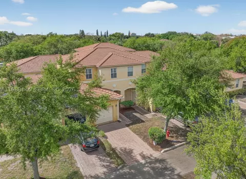 661 NW 21st Ave, Pompano Beach, FL 33069