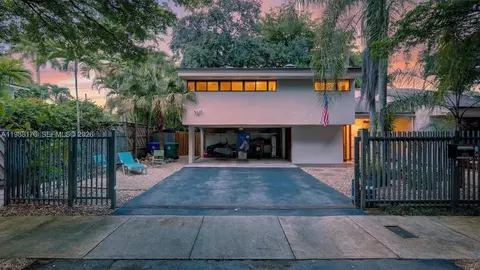 1753 Nocatee Dr, Miami, FL 33133