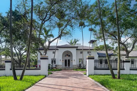 6200 SW 130th Ter, Pinecrest, FL 33156