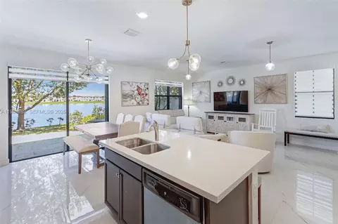 3375 W 100th Ter, Hialeah, FL 33018 photo 3