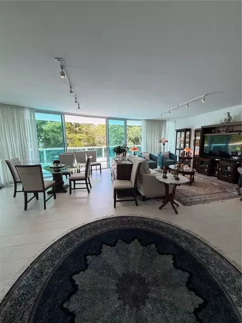 2127 Brickell Ave #502, Miami, FL 33129