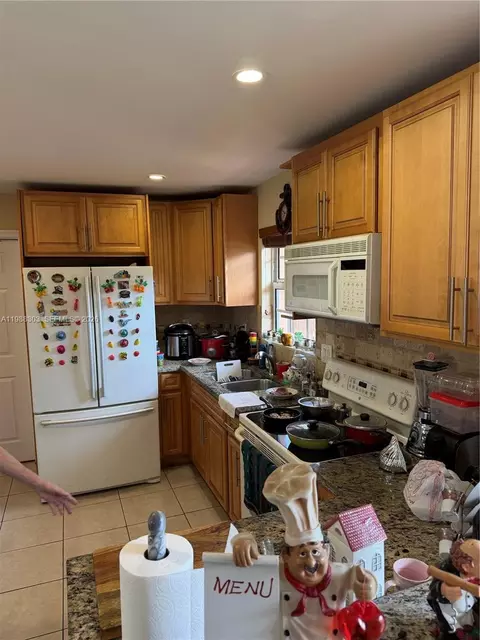 Kitchen - 4347 E 9th Ct, Hialeah, FL 33013 photo 1 of 1