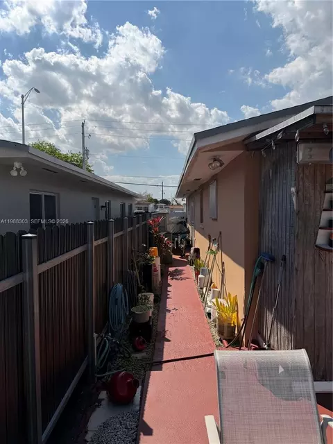 Exterior - 4347 E 9th Ct, Hialeah, FL 33013 photo 2 of 2