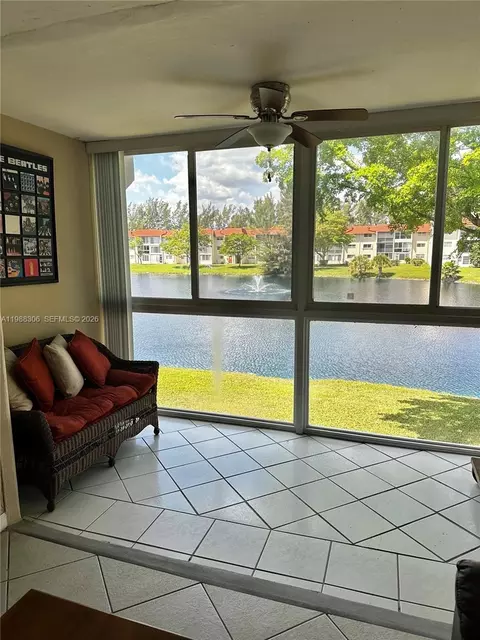 2701 E Sunrise Lakes Dr #209, Sunrise, FL 33322