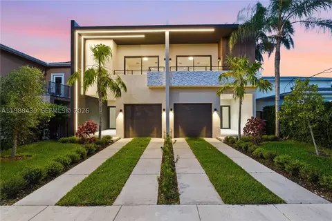 2925 SW 36th Ave, Miami, FL 33133