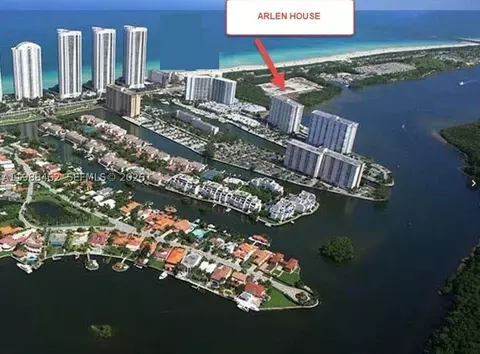 300 Bayview Dr #905, Sunny Isles Beach, FL 33160
