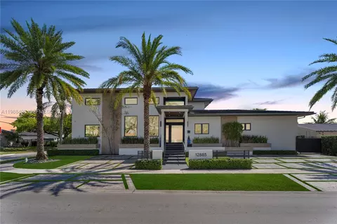 12885 N Bayshore Dr, North Miami, FL 33181