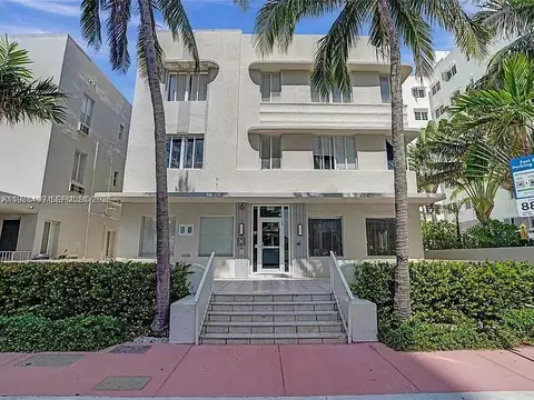 3710 Collins Ave #N-310, Miami Beach, FL 33140