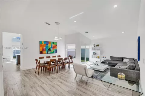 4928 SW 33rd Way, Fort Lauderdale, FL 33312