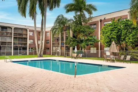 7000 Nova Dr #105E, Davie, FL 33317