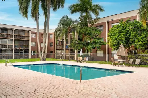7000 Nova Dr #105E, Davie, FL 33317
