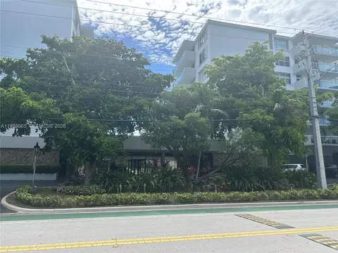 10000 W Bay Harbor Dr #PH4, Bay Harbor Islands, FL 33154