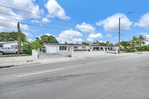 View/Area - 6325 W 12th Ave, Hialeah, FL 33012 photo 8 of 9