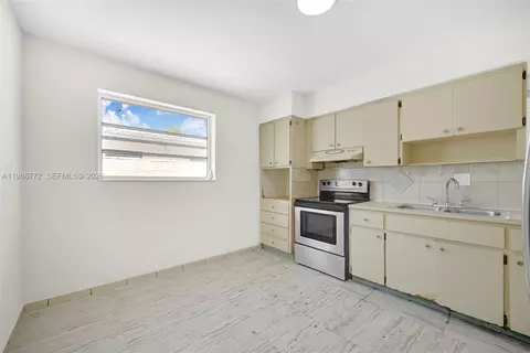 Kitchen - 6325 W 12th Ave, Hialeah, FL 33012 photo 1 of 2